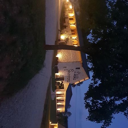 L'Etable Gourmande Chambres D'Hotes Et Ferme Auberge Aubas Exterior photo